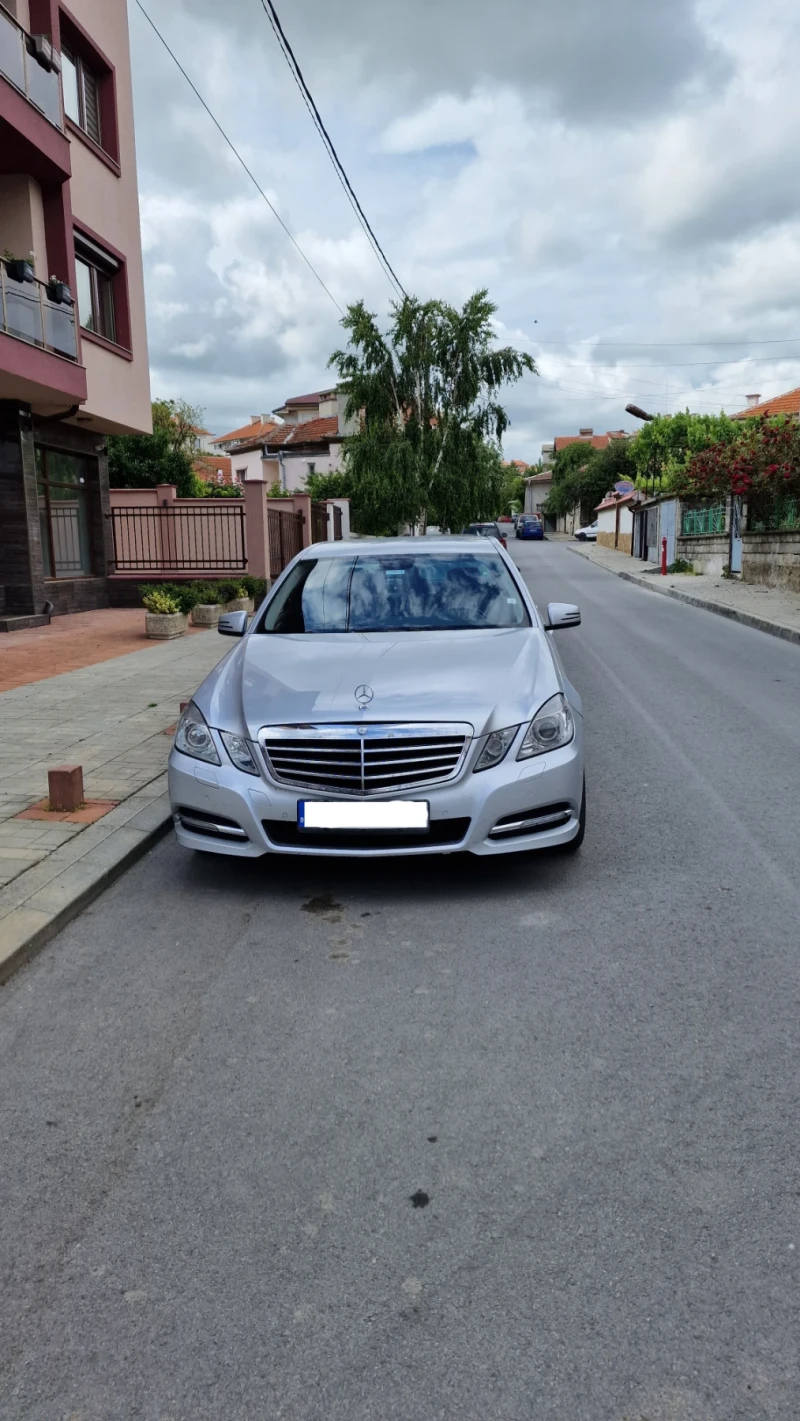 Mercedes-Benz E 200 E 200, снимка 2 - Автомобили и джипове - 47350736