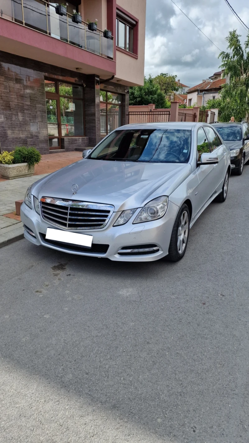 Mercedes-Benz E 200 E 200, снимка 4 - Автомобили и джипове - 47350736