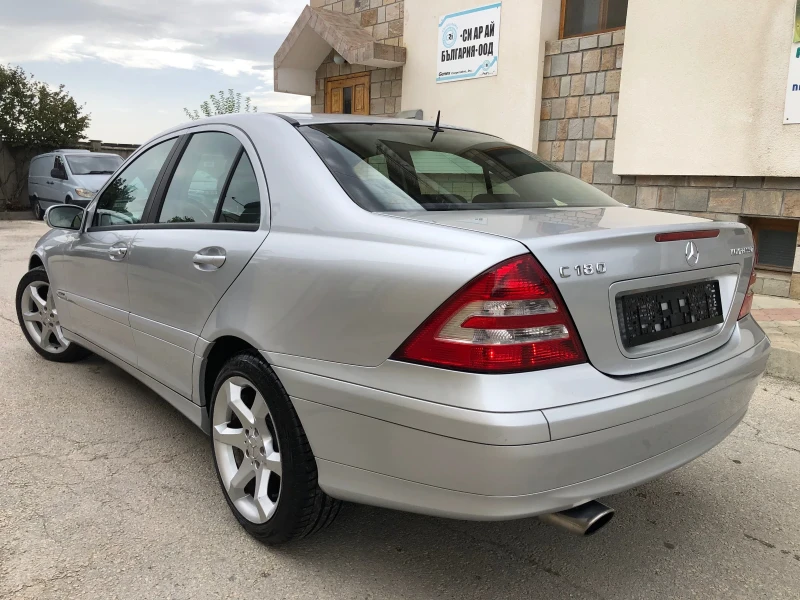 Mercedes-Benz C 180 1.8i KOMPRESSOR XENON, снимка 6 - Автомобили и джипове - 47473917