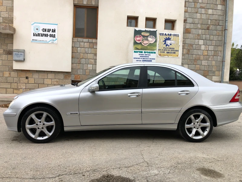 Mercedes-Benz C 180 1.8i KOMPRESSOR XENON, снимка 7 - Автомобили и джипове - 47473917