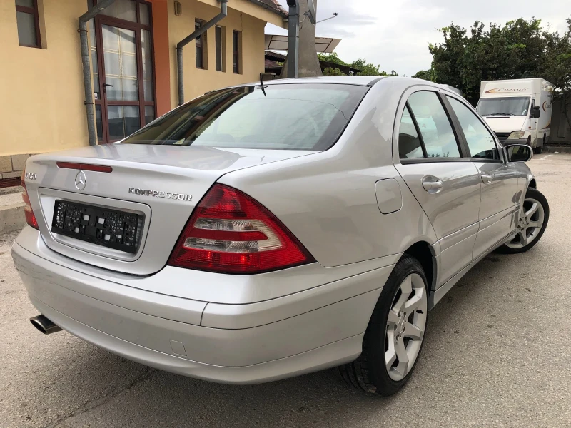 Mercedes-Benz C 180 1.8i KOMPRESSOR XENON, снимка 5 - Автомобили и джипове - 47473917