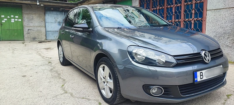 VW Golf 1.6 TDI, снимка 3 - Автомобили и джипове - 49512354