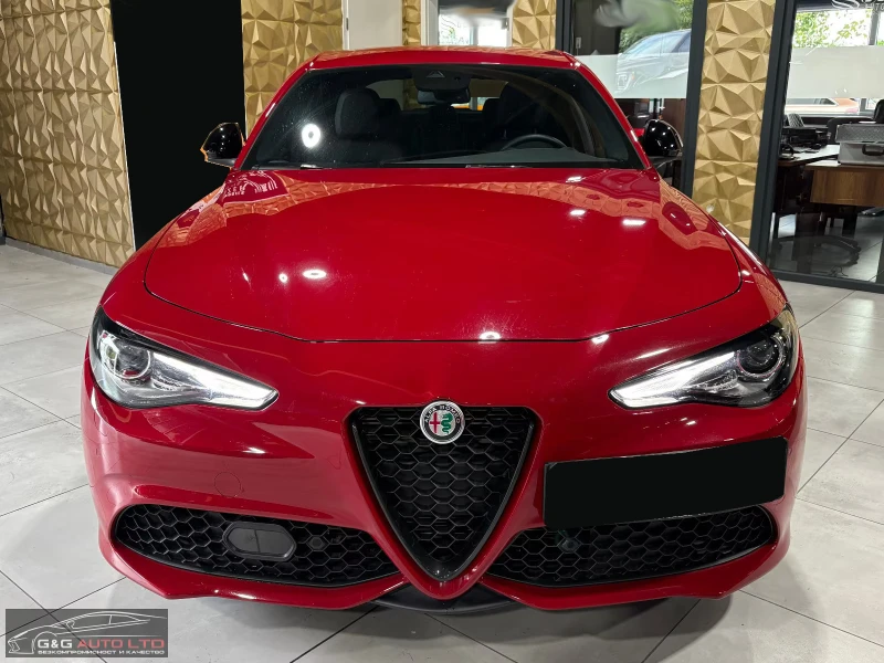 Alfa Romeo Giulia VELOCE/Q4/280HP/BI-XEN/H&K/CAM/MEMO/NAVI/322gpr, снимка 2 - Автомобили и джипове - 51723857