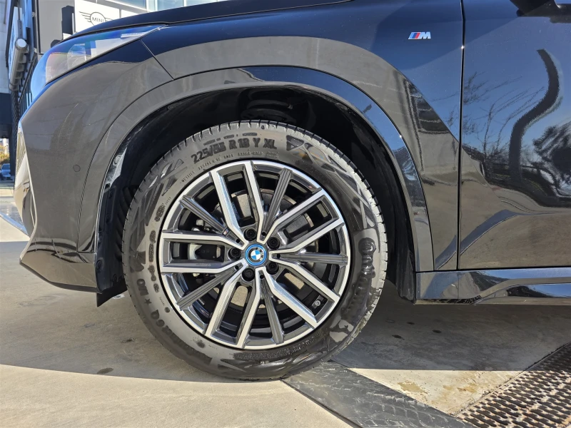 BMW iX1 xDrive30, снимка 5 - Автомобили и джипове - 52232114