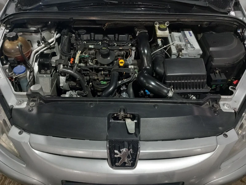 Peugeot 307, снимка 14 - Автомобили и джипове - 52369205