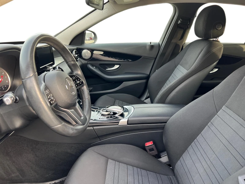 Mercedes-Benz C 180, снимка 8 - Автомобили и джипове - 52636625