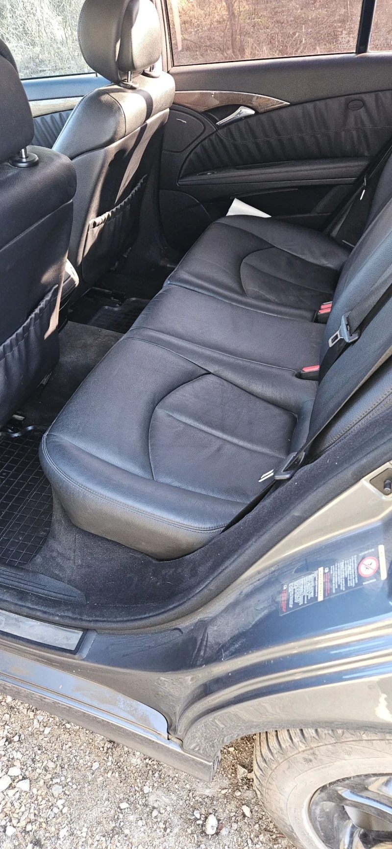 Mercedes-Benz E 220, снимка 9 - Автомобили и джипове - 52869076