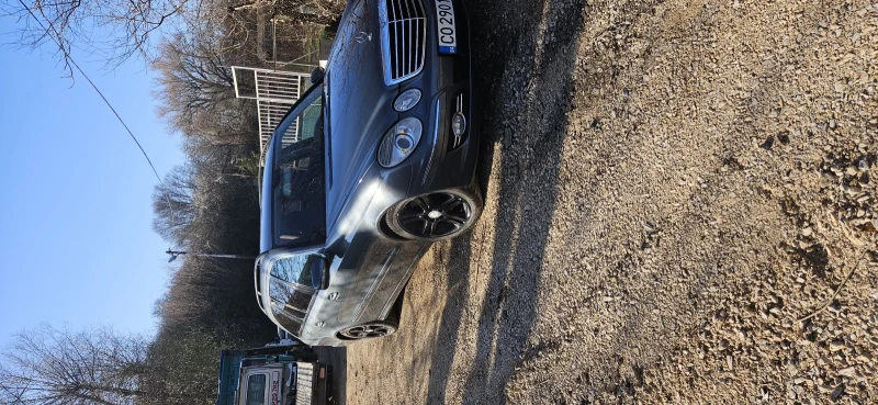 Mercedes-Benz E 220, снимка 2 - Автомобили и джипове - 52869076