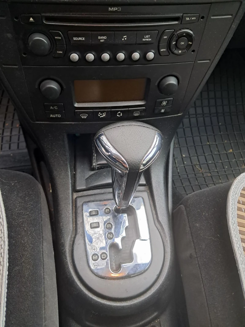 Citroen C4, снимка 11 - Автомобили и джипове - 52905622