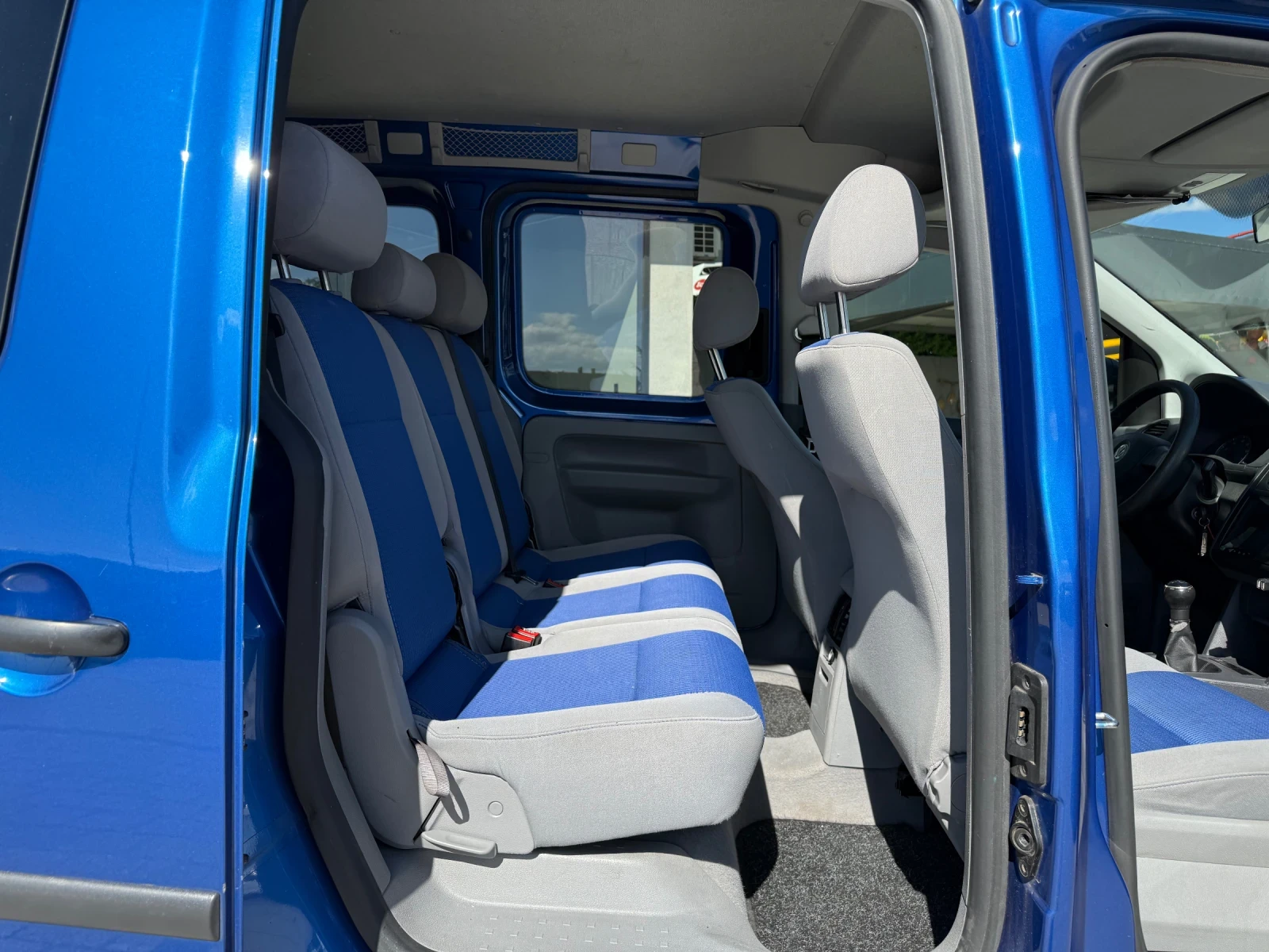 VW Caddy 1.6 7-местен Климатик  - изображение 8