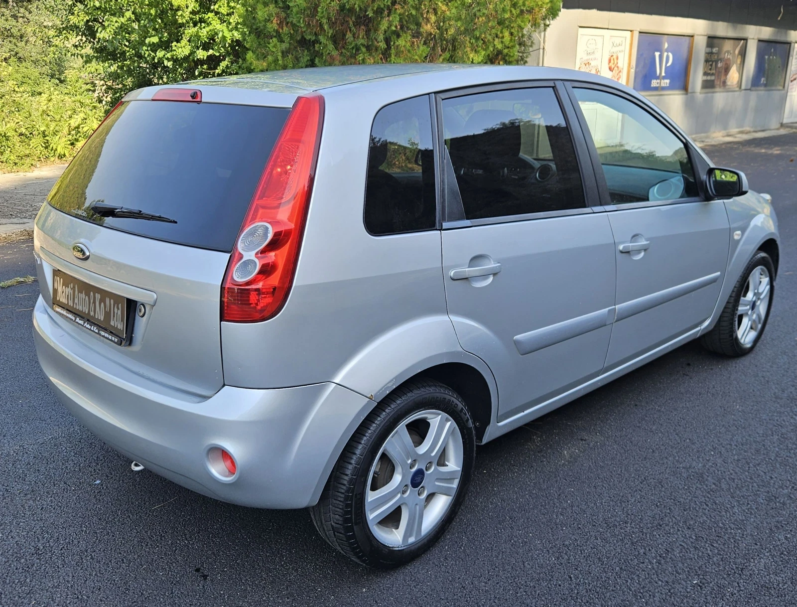 Ford Fiesta 1.2 i Dura Tec - изображение 10