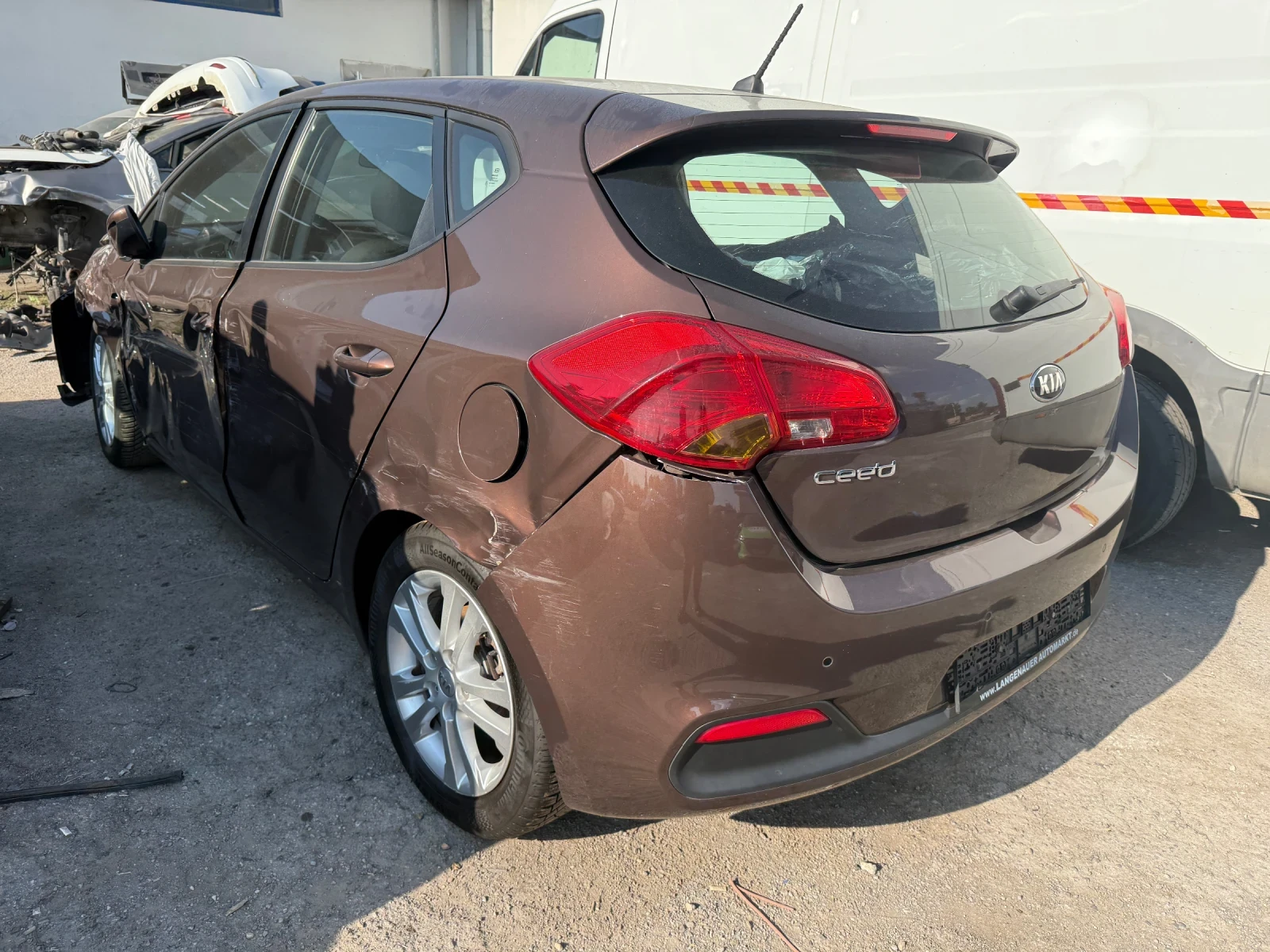 Kia Ceed 1.4 бензин - изображение 2