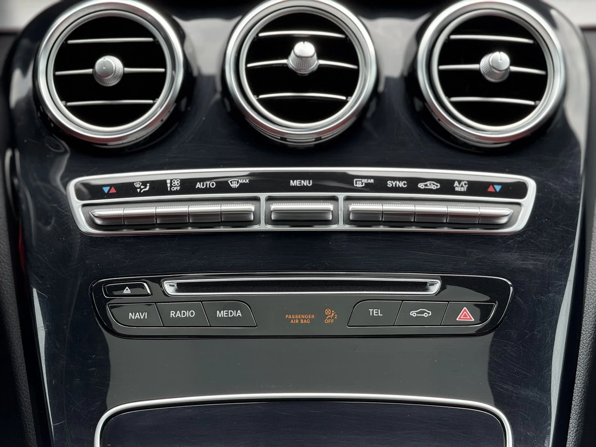 Mercedes-Benz C 300 4Matic 9G / AMG PKG  - изображение 10