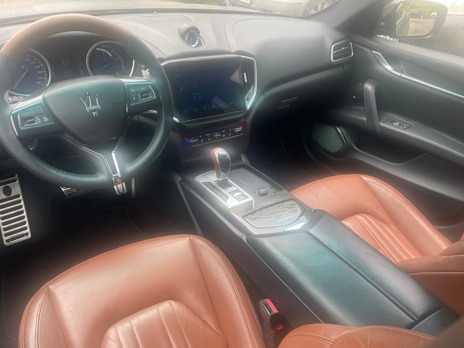 Maserati Ghibli SQ4 3.0 V6 404кс 🔝, снимка 8 - Автомобили и джипове - 52381975