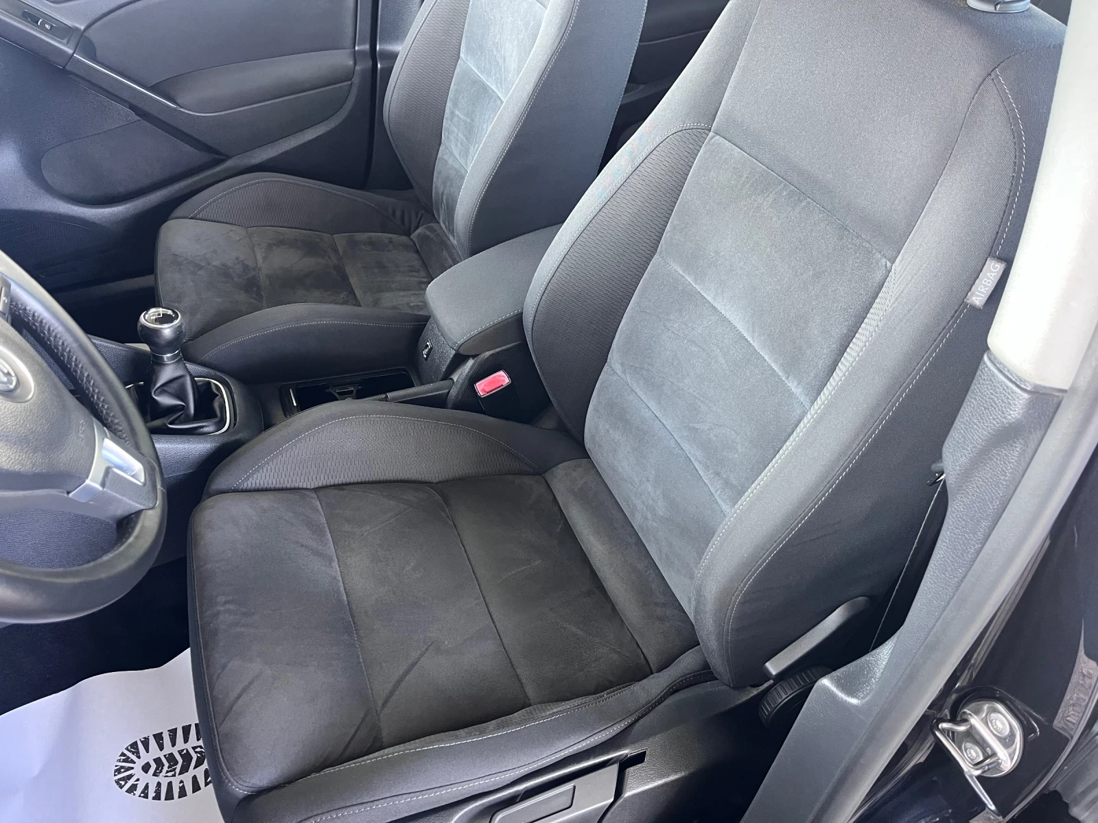 VW Golf 1.6Tdi HighLine | Mobile.bg   10