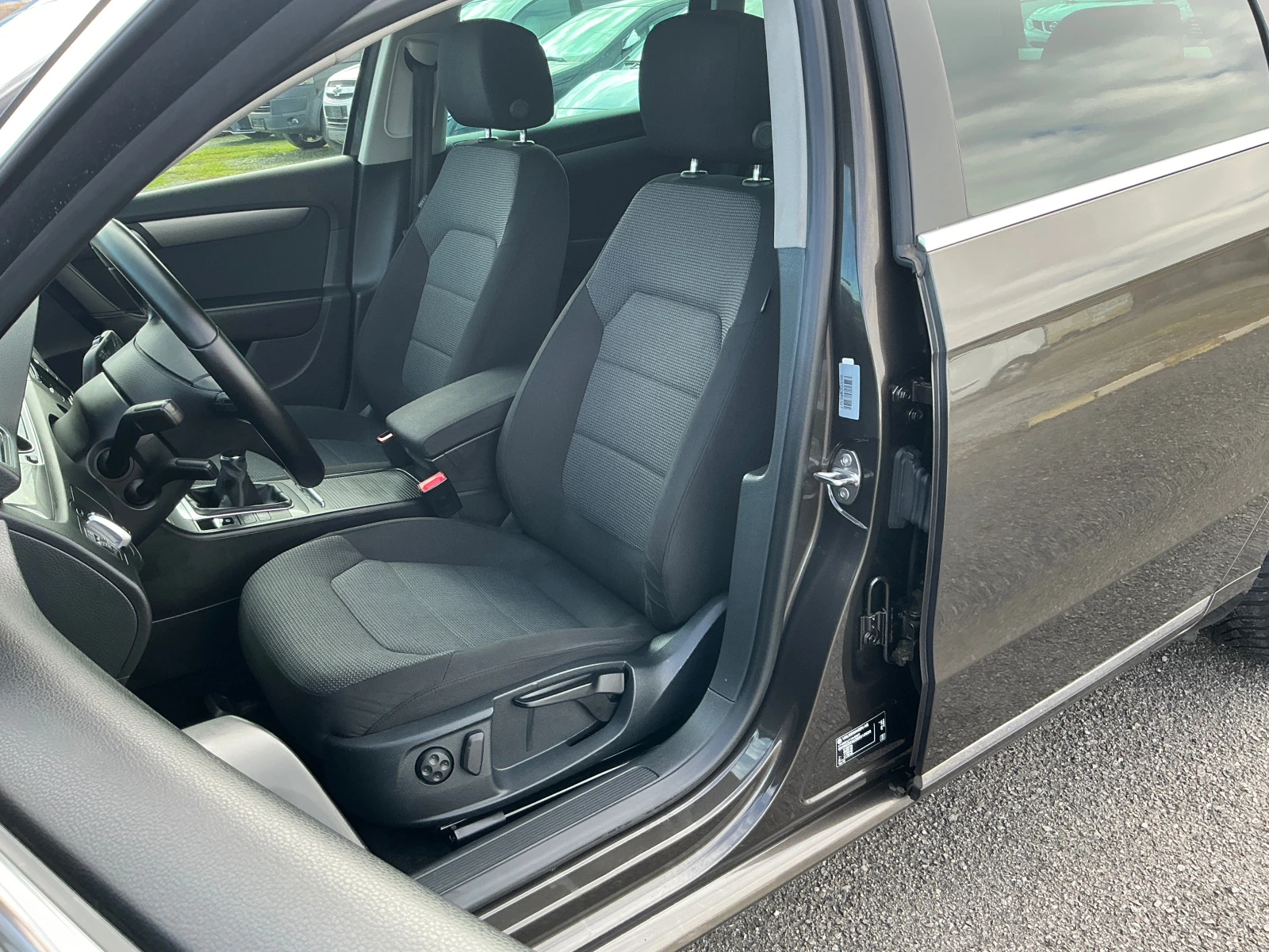 VW Passat 2.0 TDI | Mobile.bg   13