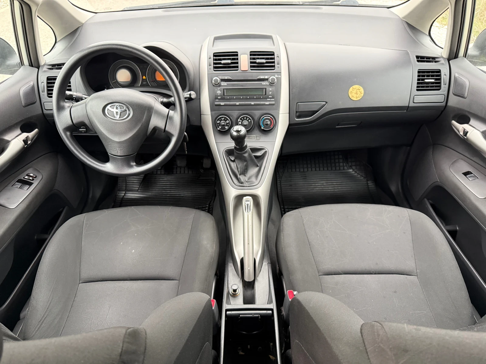 Toyota Auris 1.4 VVT-i 97к.с 127 000км !!! - изображение 9