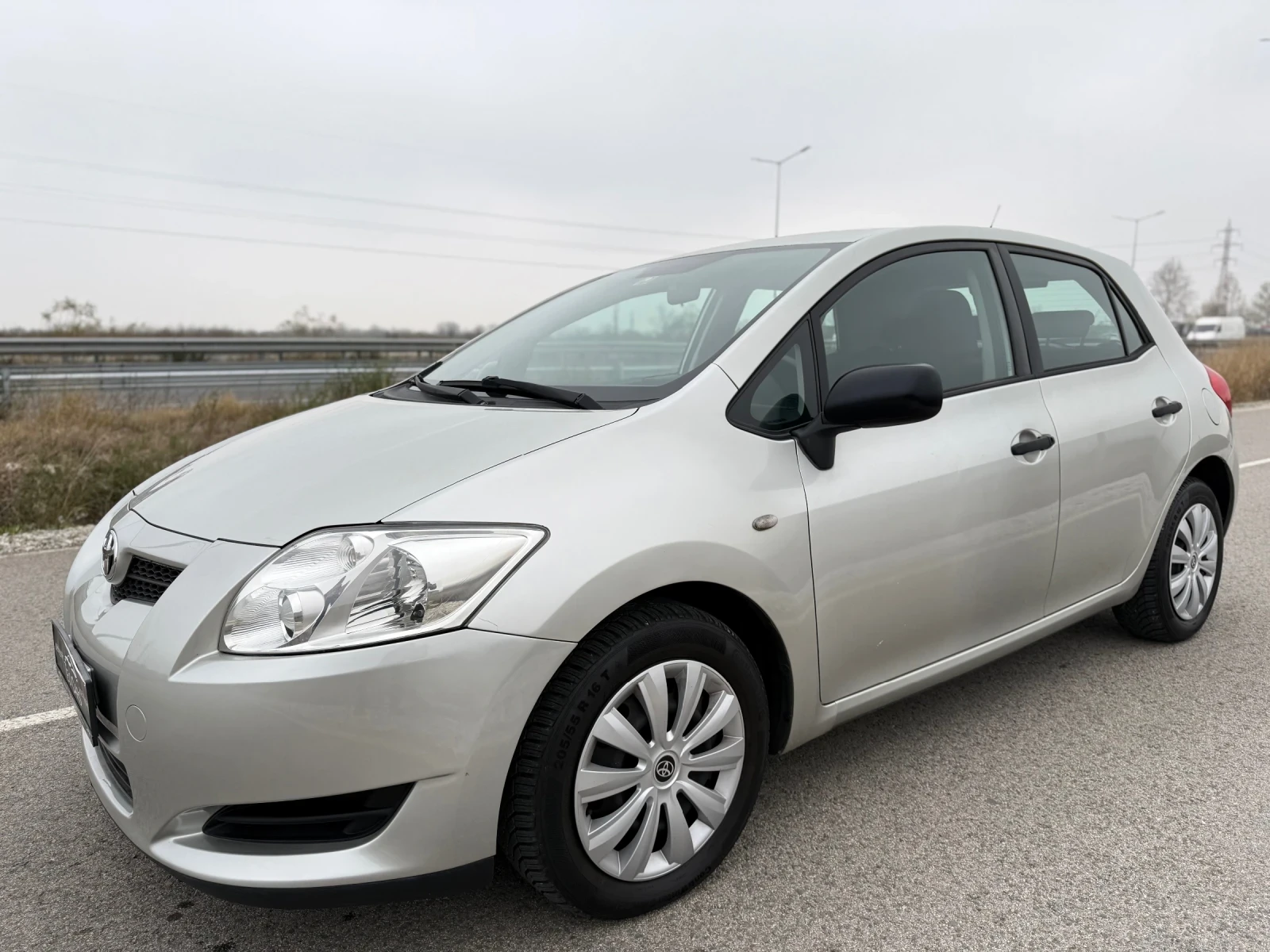 Toyota Auris 1.4 VVT-i 97к.с 127 000км !!! - изображение 3