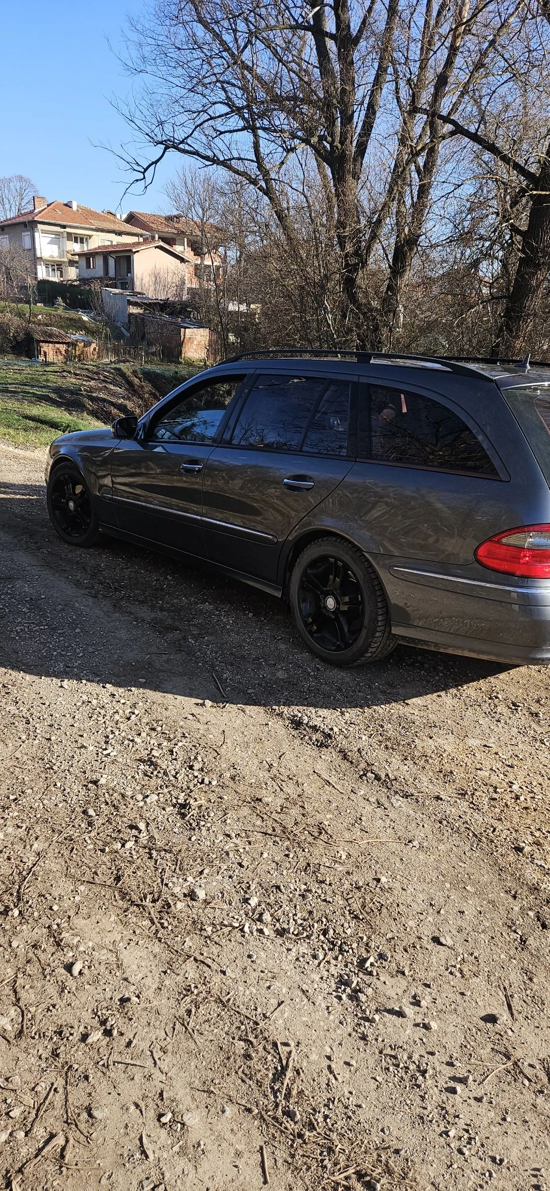 Mercedes-Benz E 220  - изображение 5