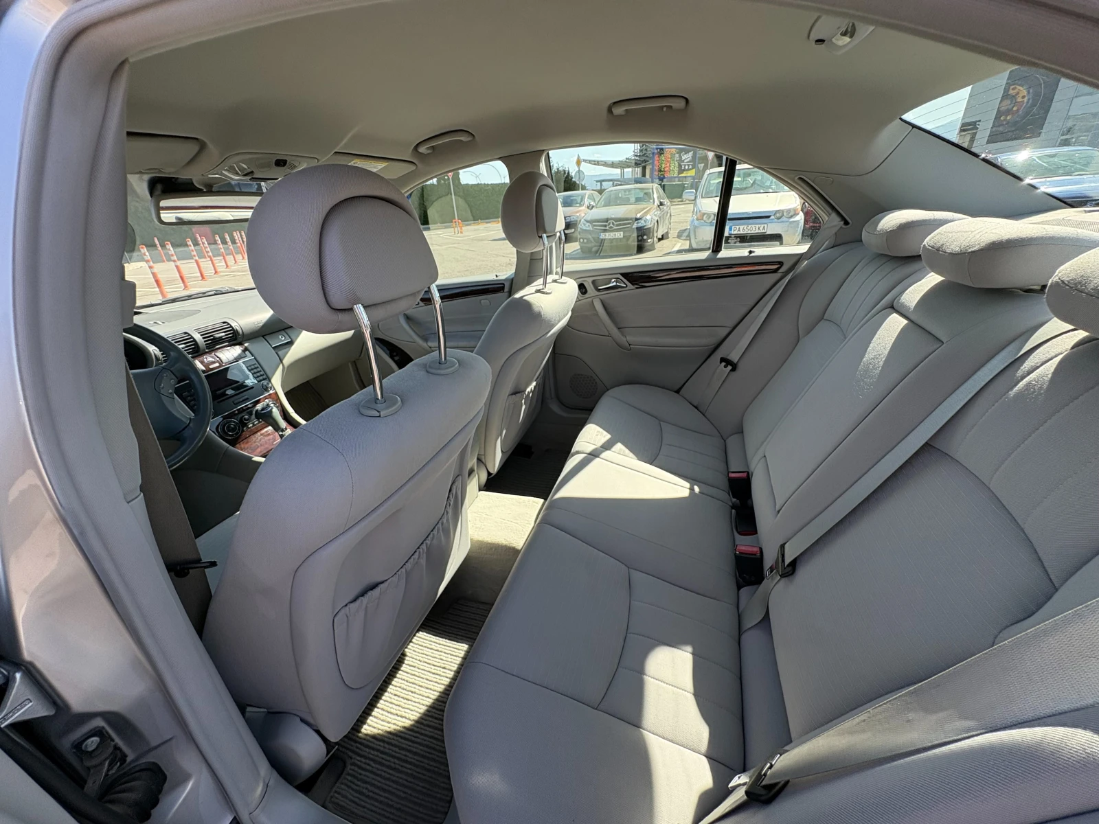 Mercedes-Benz C 180 Kompressor LPG, снимка 16 - Автомобили и джипове - 53837189