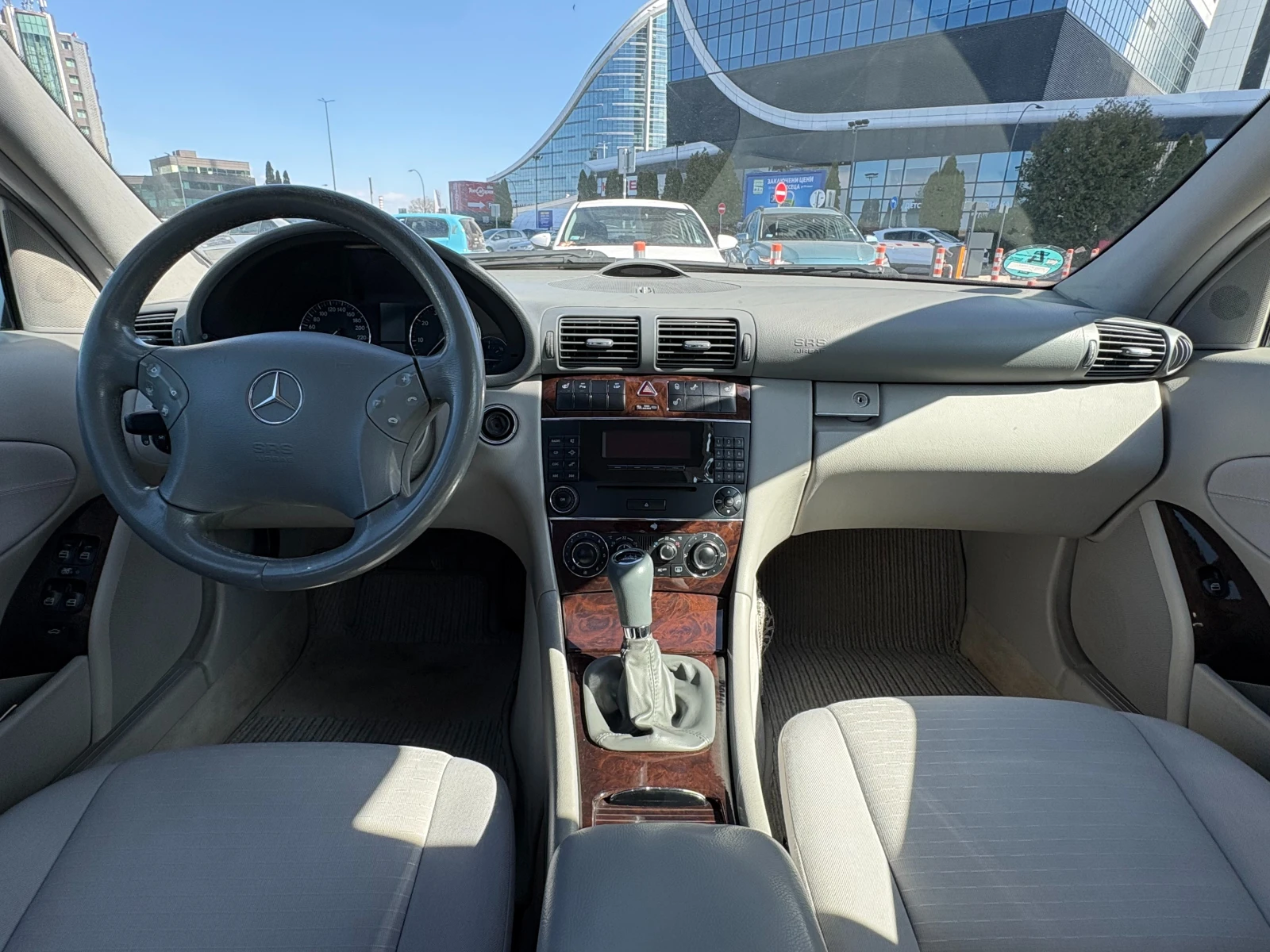 Mercedes-Benz C 180 Kompressor LPG, снимка 11 - Автомобили и джипове - 53837189