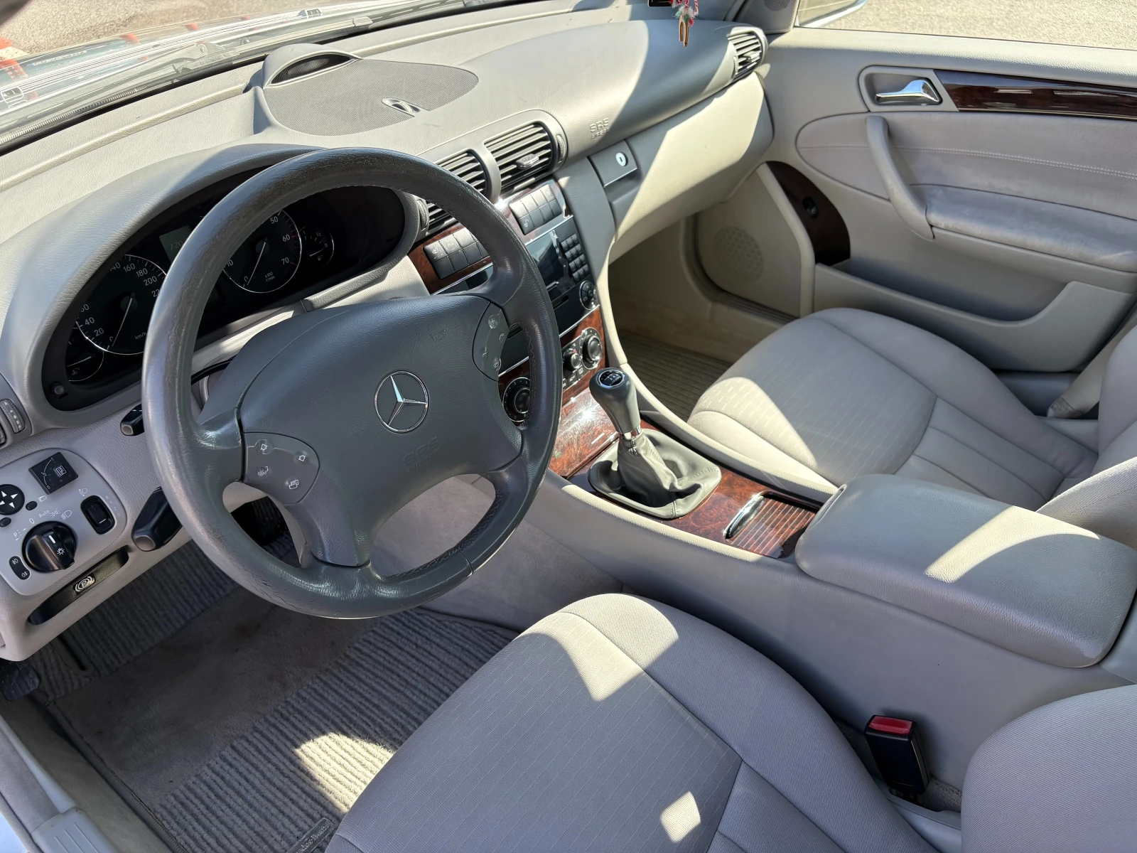 Mercedes-Benz C 180 Kompressor LPG, снимка 12 - Автомобили и джипове - 53837189