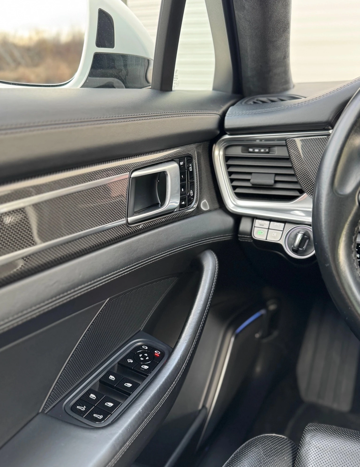 Porsche Panamera Turbo, снимка 10 - Автомобили и джипове - 53872553