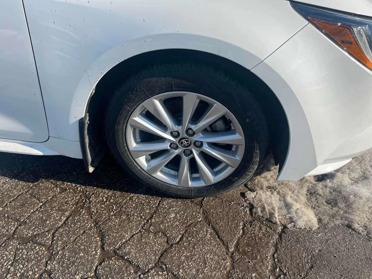 Toyota Corolla * CVT * CARFAX * СЛЕДЕНЕ НА ЛЕНТИ * МЪРТВА ТОЧКА, снимка 7 - Автомобили и джипове - 53953815