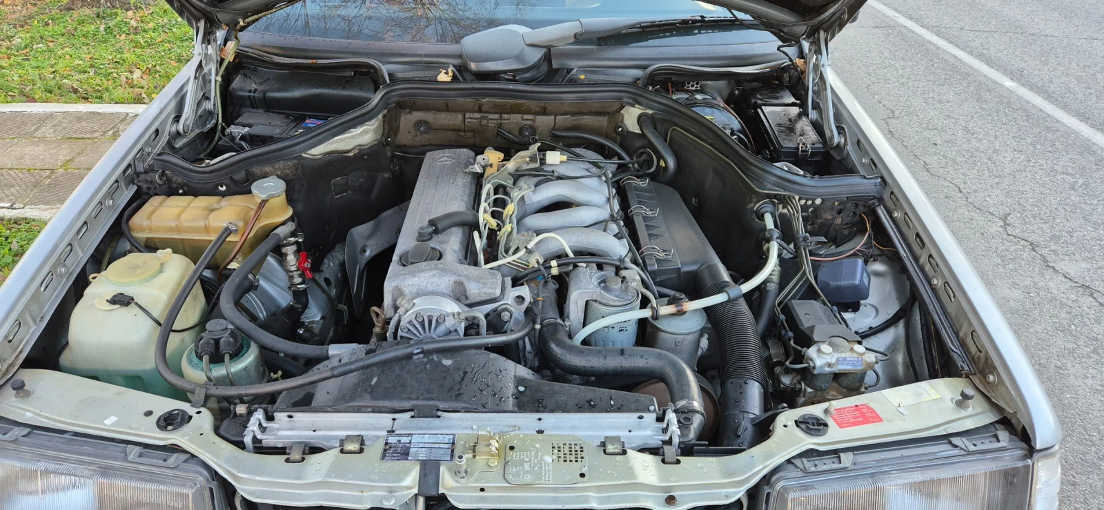 Mercedes-Benz 124 2.5чист дизел с климатик, снимка 4 - Автомобили и джипове - 54149981