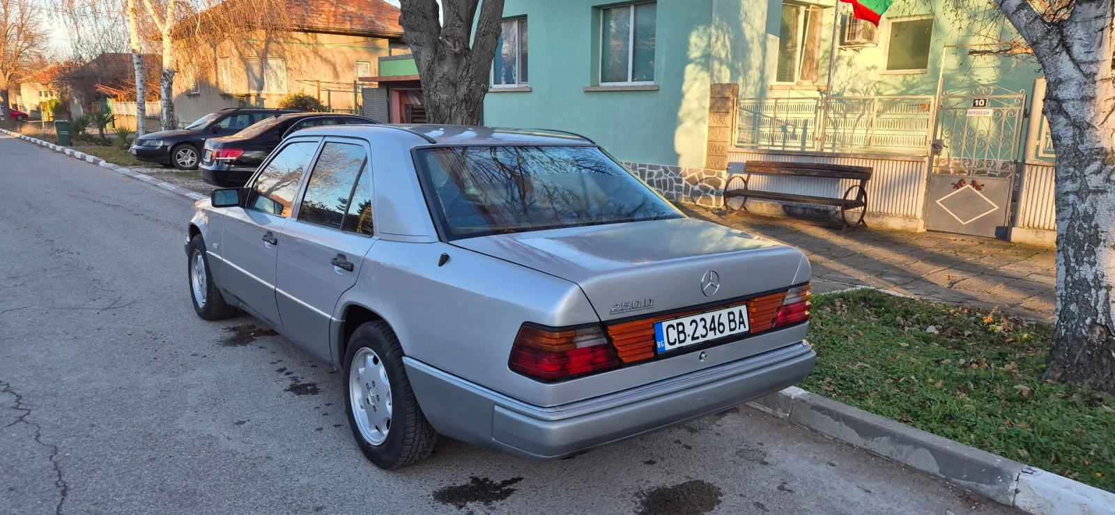 Mercedes-Benz 124 2.5чист дизел с климатик, снимка 5 - Автомобили и джипове - 54149981