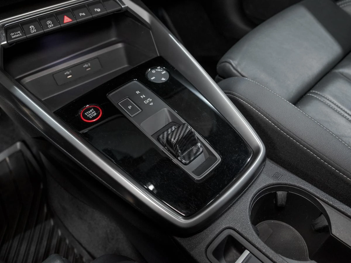 Audi S3 2.0 TFSI quattro* АвтоКредит* (Цена до БГ) , снимка 9 - Автомобили и джипове - 54182474