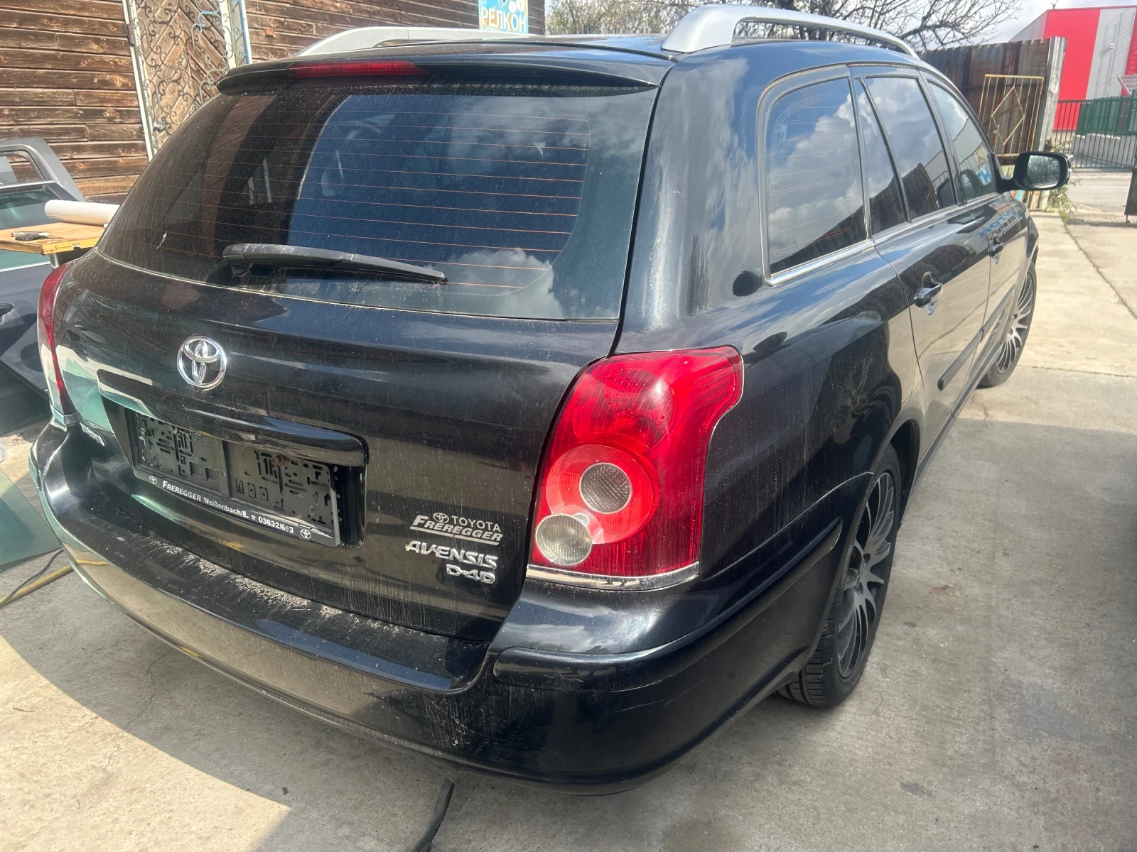 Toyota Avensis 2.0 d4d, снимка 3 - Автомобили и джипове - 54234036