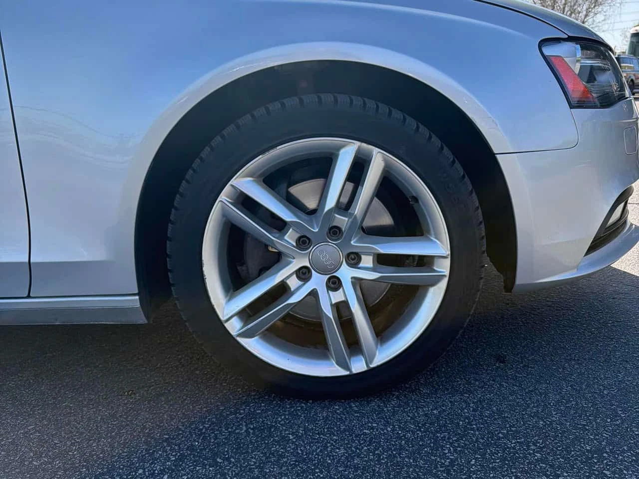 Audi A4 Рremium/CARFAX/Подгрев/Памет/Шибедах/КЛИП, снимка 13 - Автомобили и джипове - 54348504