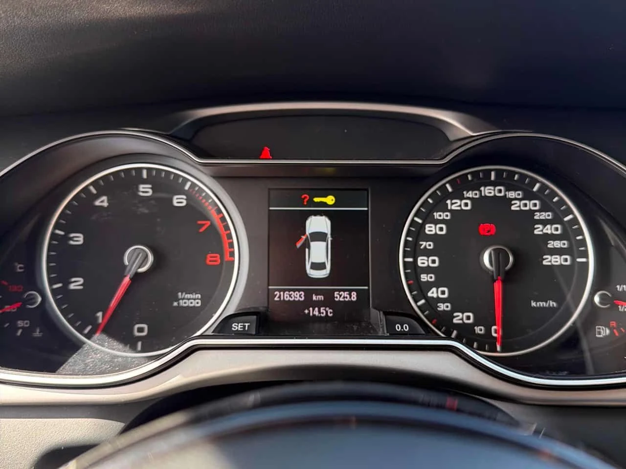 Audi A4 Рremium/CARFAX/Подгрев/Памет/Шибедах/КЛИП, снимка 7 - Автомобили и джипове - 54348504