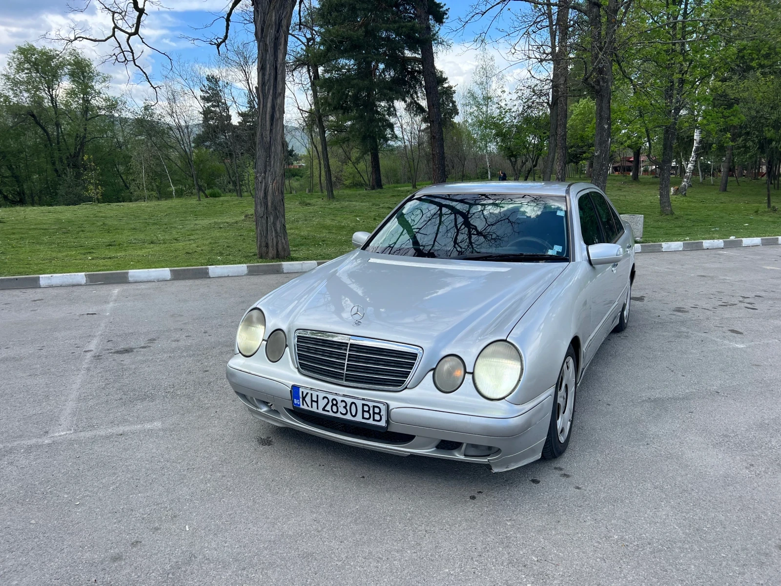 Mercedes-Benz E 320