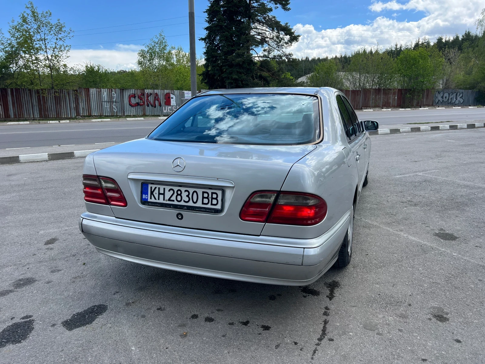 Mercedes-Benz E 320, снимка 3 - Автомобили и джипове - 54519632