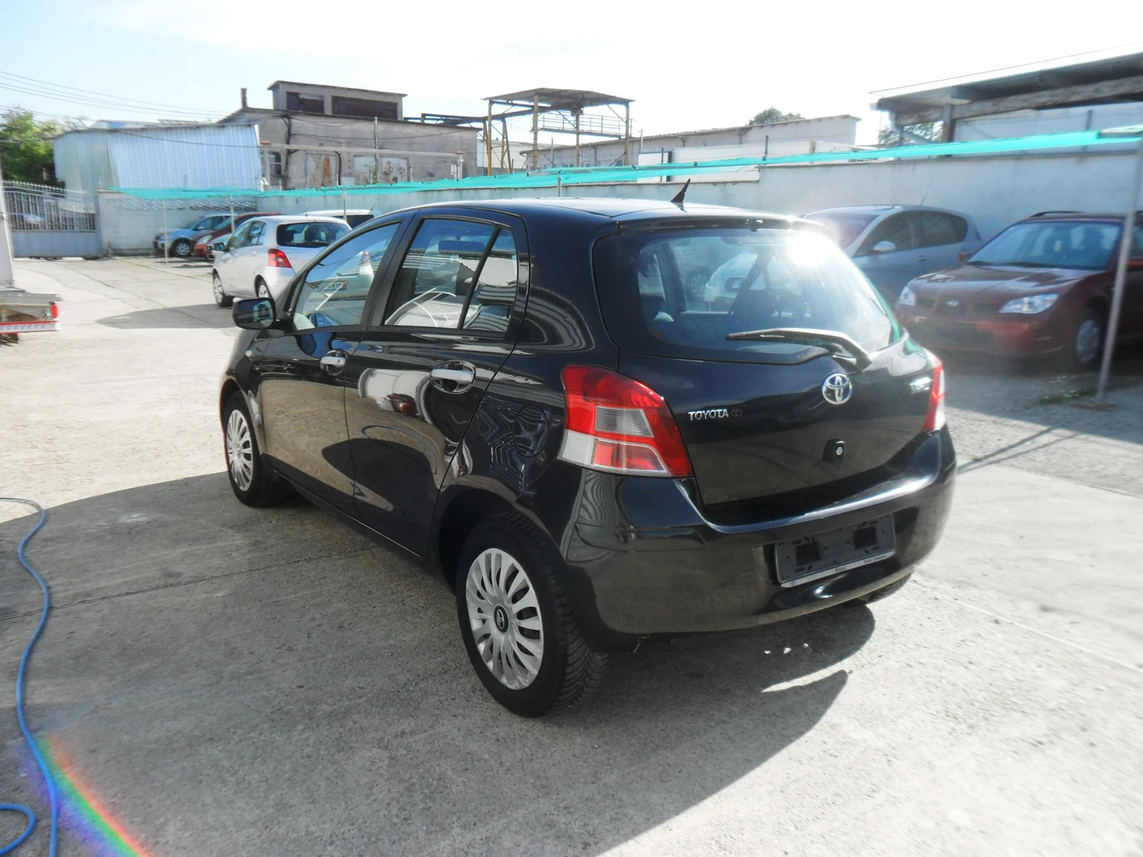 Toyota Yaris 1, 3-VVTI-KLIMATRONIK-ITALY, снимка 7 - Автомобили и джипове - 54542190