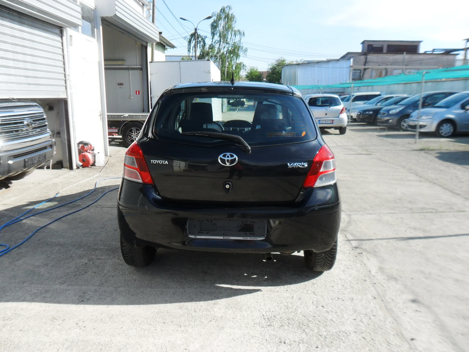 Toyota Yaris 1, 3-VVTI-KLIMATRONIK-ITALY, снимка 6 - Автомобили и джипове - 54542190