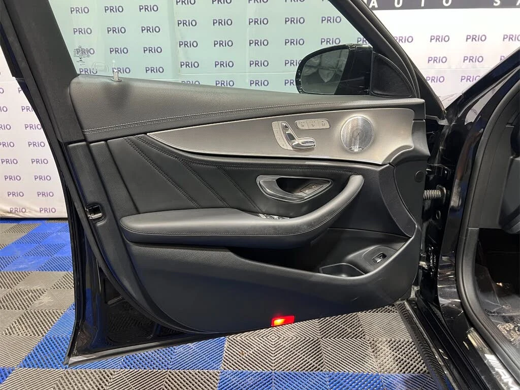Mercedes-Benz E 43 AMG Sedan 4MATIC, снимка 9 - Автомобили и джипове - 54577829