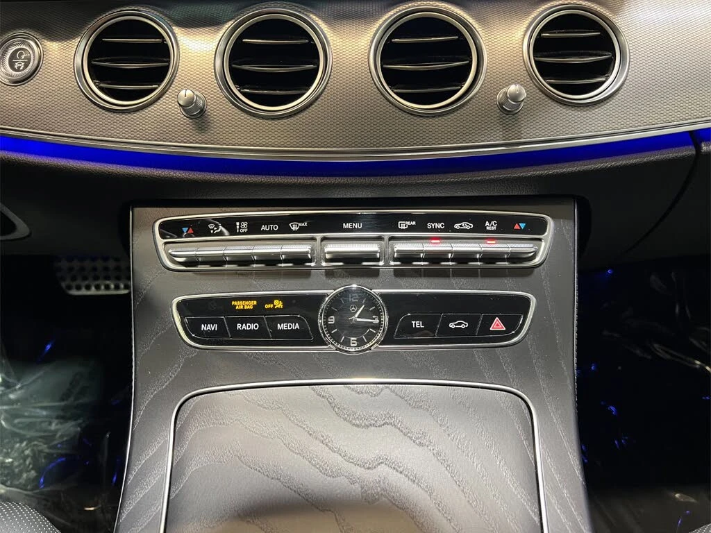 Mercedes-Benz E 43 AMG Sedan 4MATIC, снимка 17 - Автомобили и джипове - 54577829