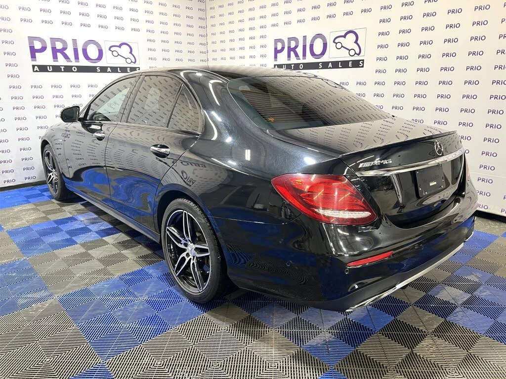 Mercedes-Benz E 43 AMG Sedan 4MATIC, снимка 4 - Автомобили и джипове - 54577829