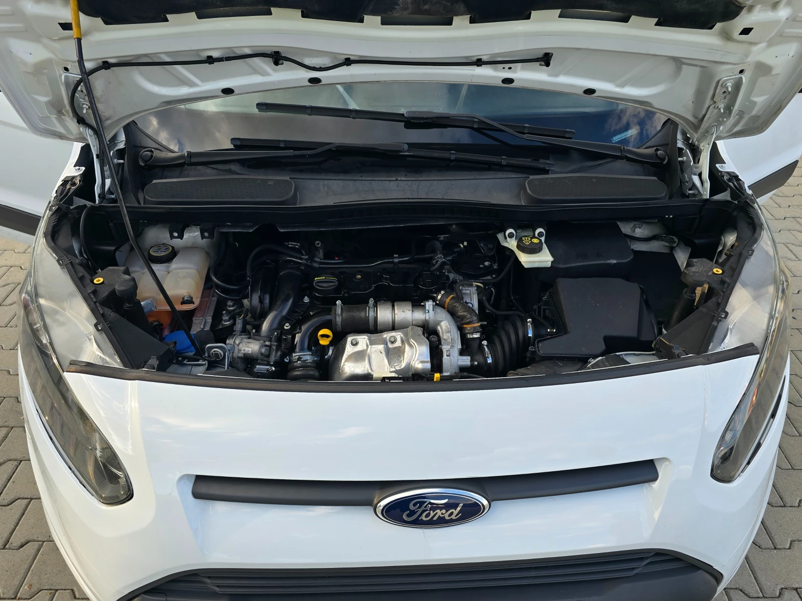 Ford Connect 1.6TDCI, 95к.с., 3 местен, Евро 5В!, снимка 16 - Автомобили и джипове - 54605425
