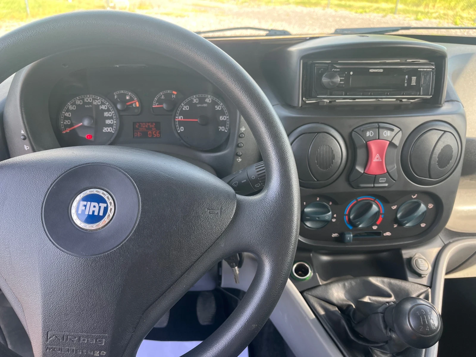 Fiat Doblo 1.9JTD Maxi КЛИМАТИК, снимка 12 - Автомобили и джипове - 54670163