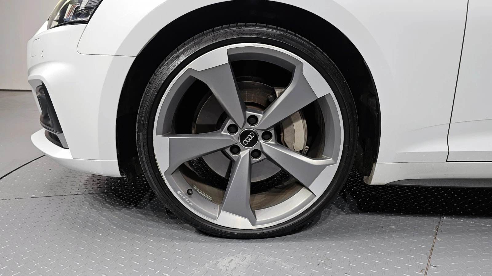 Audi A5 DISTRONIK* HEAD-UP* DIGITAL* 2 КЛЮЧА* КРАЙНА ЦЕНА, снимка 5 - Автомобили и джипове - 54701068