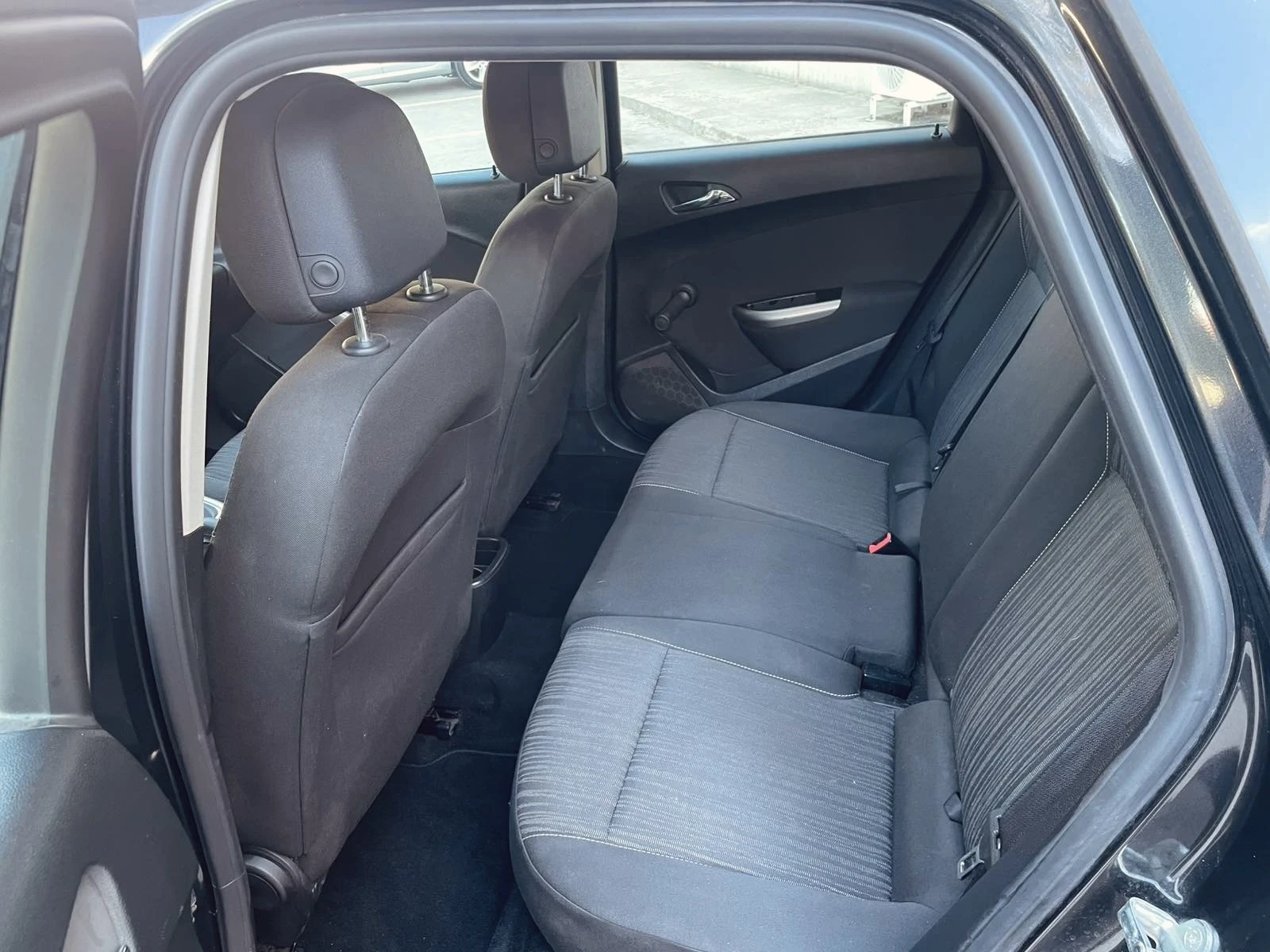Opel Astra 1.7 CDTI, снимка 13 - Автомобили и джипове - 55293609