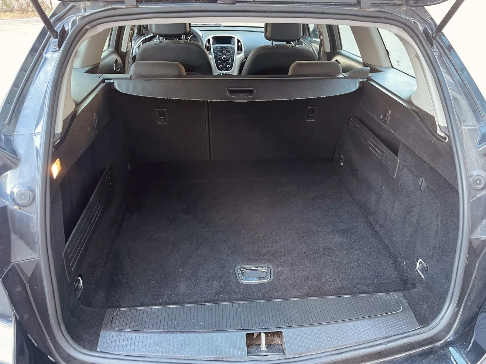 Opel Astra 1.7 CDTI, снимка 14 - Автомобили и джипове - 55293609