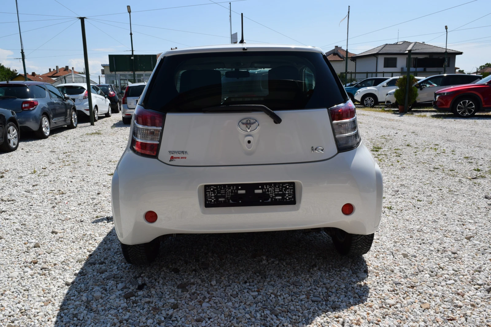 Toyota IQ 1.0* 68 kc* Автоматик* Уникална* , снимка 6 - Автомобили и джипове - 55412762