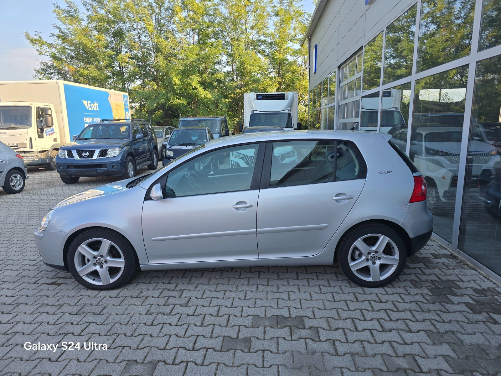 VW Golf 1.9 TDi !! 6-скорости !! TOUR* * , снимка 5 - Автомобили и джипове - 56168064