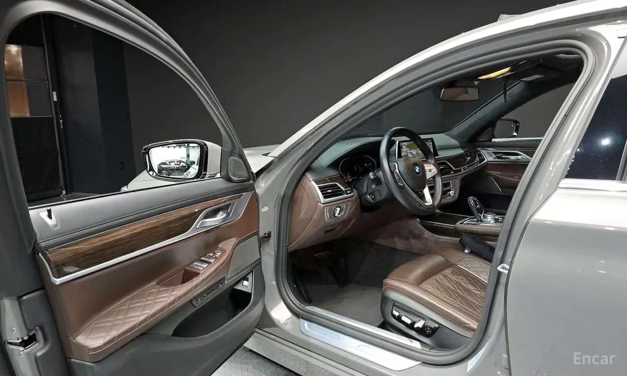 BMW 730 Ld xDrive Design Pure Excellence , снимка 10 - Автомобили и джипове - 56184938