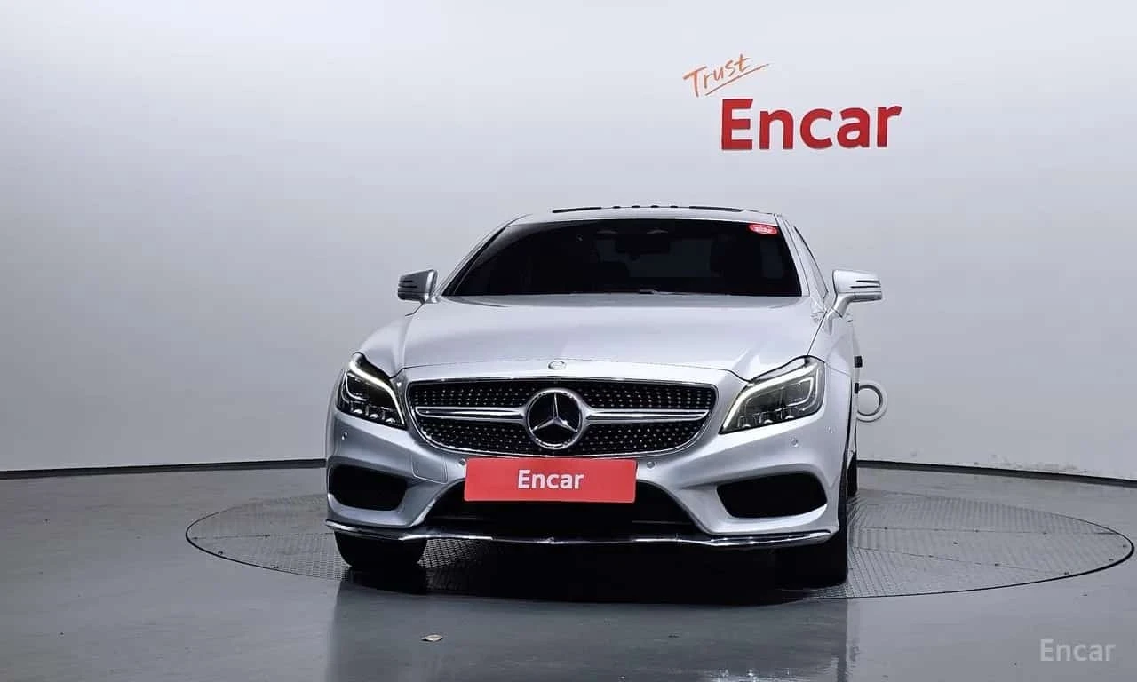 Mercedes-Benz CLS 400 AMG * ОБДУХВАНЕ * ПАНОРАМА * 360 * , снимка 3 - Автомобили и джипове - 56186093
